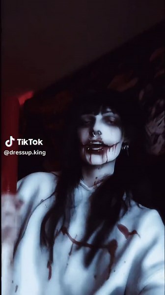 TW: FAKEBLOOD TW: MAKEUP #cosplay #duet #stitch #jeff #creepypastacosplay #viraltiktok #creepypastas #creepypastacos #swag #creepypastafandom #makeup #fyp #urmom #jeffthekilercosplay #queer #cosplay #gay