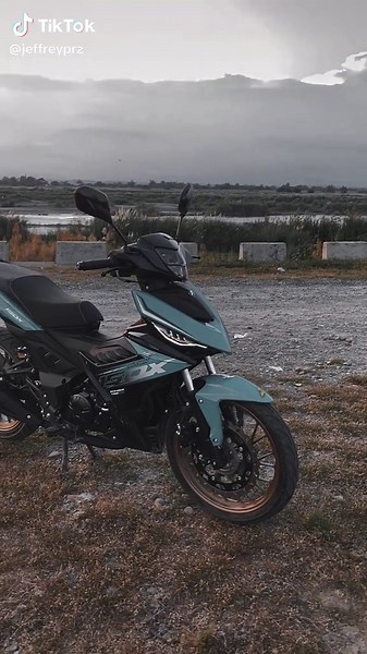 Explore the Rusi Flash 150 Motorcycle Features