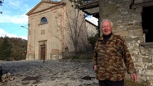 “Voglio morire qui nella mia terra”: la storia di Vittorino, ultimo abitante del borgo fantasma