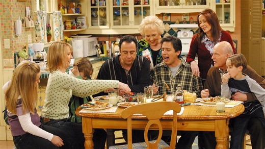 ‘Everybody Loves Raymond’ Stars Reunite: Get a First Look