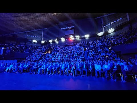 Dolazak VIPs na Regionalni forum građana Saveza vojvođanskih Mađara