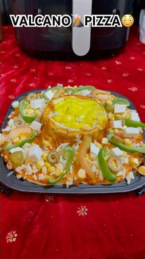 Lava vale pizza😳#food #valcano #volcanoids #pizzalover #pizza#shorts #shortsfeed #minivlog #foodie