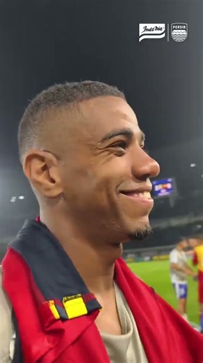 Di bawah rintik hujan dan dukungan Bobotoh yang tak pernah padam, PERSIB WIN! #persibbandung