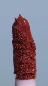 🌸 Cerquita se aprecian mejor: tonos lindos y fórmulas que cuidan tus labios 💕 SALUD ES BELLEZA 2416012002D00001 | Republic Cosmetics México