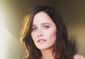 A comprehensive Robin Tunney biography: Check out top facts about her life