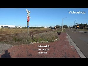 At People’s Lane, Lakeland, FL. A great spot to see a CSX railway train. 820 & 4704 as power on 457.