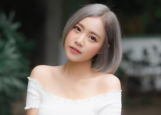31 Chic Ash Gray Hairstyles for a Cool-Toned Refresh