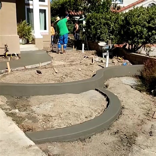 Concrete pour day! Getting it on! #concrete #startup #cement #contractor #youtube#electrician #plumber #hardwork #landscape#landscaping #work#generalcontractor #concrere #concretestamping#moneymaker #constructionlife #electrician #teacher #concretelife #construction | Mark Robinson