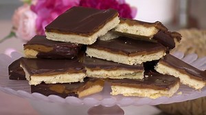 Jessica Seinfeld makes peanut butter bars, roasted orange slices