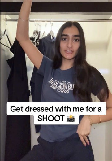 Modeling Day: Get Dressed for a Photoshoot!