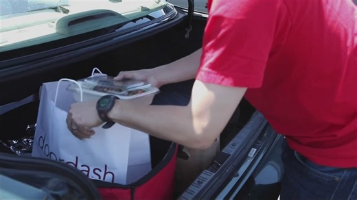 OLCC now requires food-delivery companies to obtain state permit to deliver alcohol