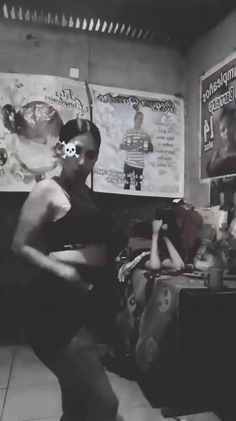 Videos de Jenniffer Barreiro (@jenniffer.barreir1) con “sonido original - 𝕱𝖊𝖑𝖔𝖓𝖞”