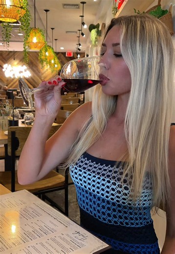 Last Monday night @Il Tartufo Ristorante check this place out!😋🍷#southfloridaeats