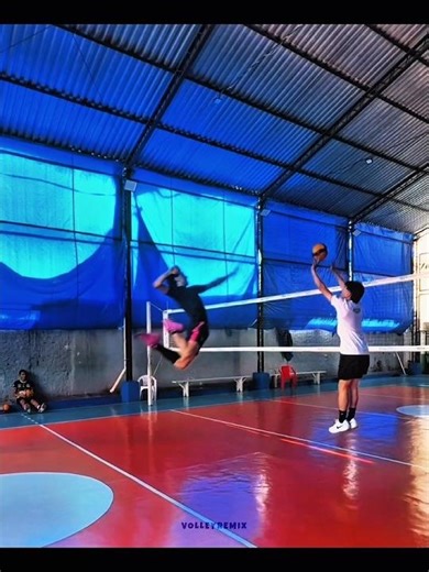 Jump ❌ Bro was flying 🔥🪽 (subscribe) #volleyballshorts #jump #spike #aura #algorithm #sports #fly