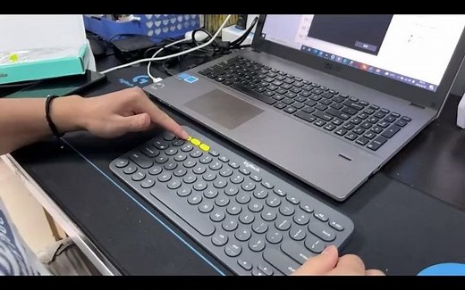 96_罗技蓝牙键盘如何连接电脑？这个教程一学就会！#罗技键盘 #蓝牙键盘#数码教程#外设教程#游戏外设#罗技键盘k380