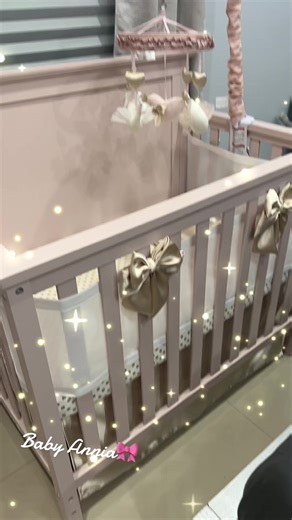 DIY Crib skirt and bows #baby #babycrib #diy