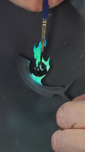 163K views · 2.5K reactions | Hey friends! A bit of the painting process of Magnus the Red. This time green flames surrounding the a crystal eye. Is not complicated but very effective . Painting tutorial, not really just my workflow . #warhammer #warhammer40k #warhammercommunity #paintingwarhammer #paintingminiatures | Elminiaturista | Facebook