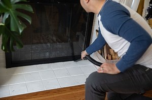 5 tips for choosing the perfect set of gas logs for your home fireplace