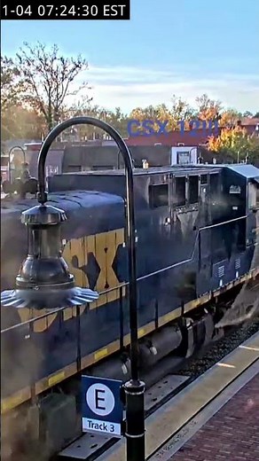 CSX 12 (Spirit Of Louisville) trails on CSX stack train through the Ashland VA railcam #CSX