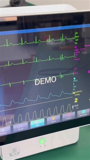 Modular patient monitor N15, connecting with the handheld monitor N6. #vettech #veterinary #monitor