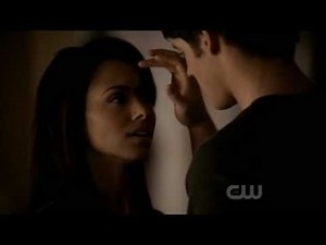 The Vampire Diaries - Jeremy & Bonnie (Beijo / Kiss)
