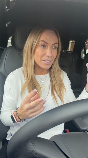 Danielle Cooper | Women’s Online Coach on Instagram: "One from the heart .. not about likes or engagement or shreds or nutrition .. This is me .. a MUM & a woman who just found something that sets her soul on fire in her 40’s 💖 #mumlife #fitmum #love #fitnessaddict"