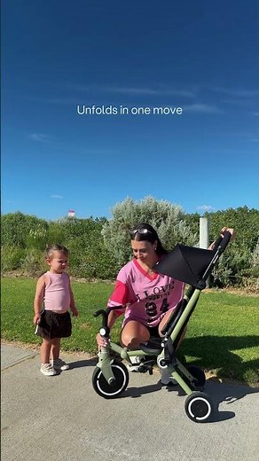 Lightweight toddler trike for everyday walks and travel