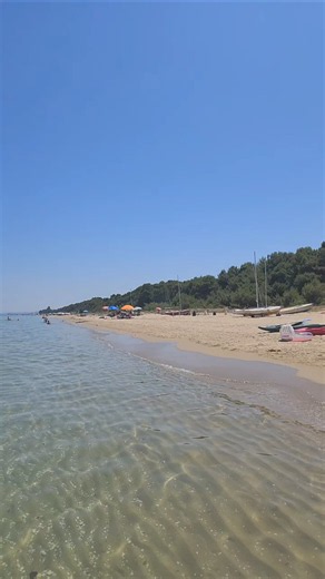 No tropical island and no filter required Sshhh, don't tell anyone! #abruzzo #adriatic #italy #beach