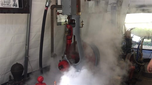 IIAH Large steam engine 😱😱 #fblifestyle #fblifestyletyle | Muskan sharma