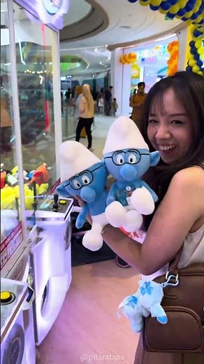 BUY The Smurfs at the Claw Machine!!! #clawmachine #thesmurfs #timezone #clawdoll #arcade #fyp