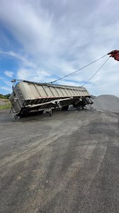 There are two kinds of dump trailers! Can you name the two? | Ricks Towing Inc