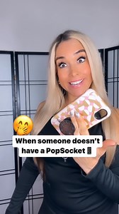 Do you have a PopSocket on your phone?📱😂 #jokes #comedyreels #reelscomedy #funnyreel #reelsfunny #reelsforyou | Mimi B