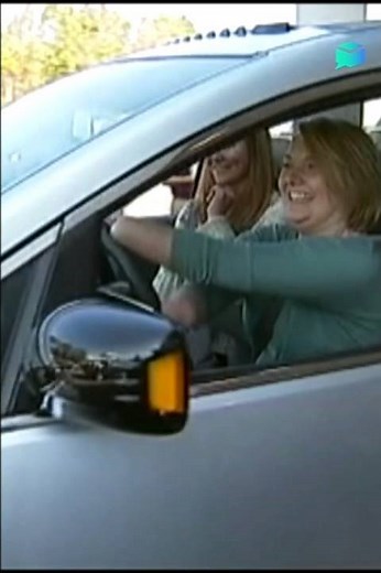 You may remember Aimee Copeland, the woman who lost her limbs after a zip-lining accident. She credits a special van for helping her rebuild her life -- and now, she wants to pay it foreward! Check out the awesome way she plans to find the next deserving owner: ❤️ | WSB-TV