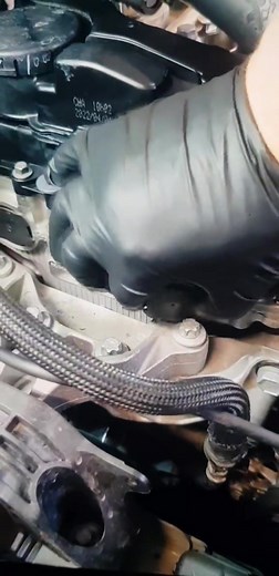 POV: You Love Fixing What Others Break 😂🔧 #mechanic #work#cars #mechanic #work #carrepair #autoshop #fypシ #foryoupage #carsoftiktok #mechaniclife | The bestcarmechanic