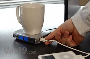USB Drink Warmer with 4-port USB Hub: Keeps coffee warm with time display