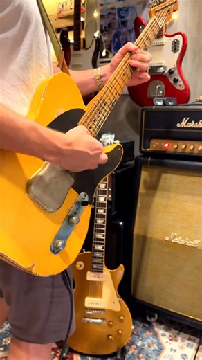 cesar caggiano on Instagram: "single coil battle: neck pickup edition 🎸 same riff, same amp, same settings. no pedals. no tricks. just four different ways of turning string vibration into electricity. • jaguar: short scale, narrow coils, lots of attack. glassy top end, fast transient, that slightly hollow thing that feels almost percussive. • p90: wide single coil energy. more wire, more midrange, more push. raw, woody, and unapologetically bold — my forever favorite. • strat: classic neck swee