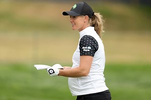 Amy Olson announces arrival of baby girl