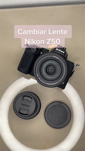 Cómo cambiar el lente de la Nikon Z50