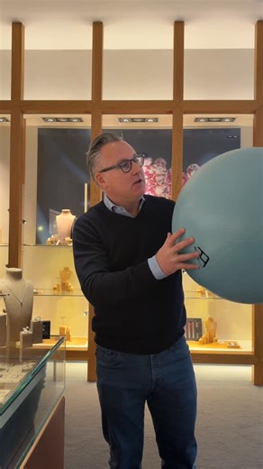 Hartmann's Diamond Jewellery | Den magiske 1 carat. Hør Ulrik Hartmann fortælle, hvorfor netop denne størrelse har opnået ikonstatus i diamantverdenen. #hartmanns... | Instagram