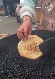 Shizimo - Bread Baked In Pebbles! 🍞 | The Idea Horizon