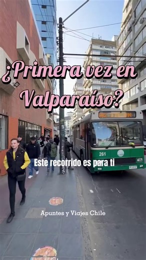 👉🏼 ¿Primera vez en Valparaíso? Este recorrido por los cerros Alegre y Concepción es para ti 🚶🏻‍♂️‍➡️🚠 #ApuntesyViajes 🧳🌎 #CerroAlegre #CerroConcepcion #Valparaíso #ApuntesyViajesChile 🚎🇨🇱 | Apuntes y Viajes