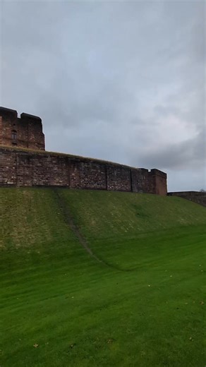 Carlisle Castle These walls have managed to withstand many sieges, keeping the attackers out. However in April 1596 they were unable to keep the notorious Border Reiver Kinmont Willie in. After having been imprisoned after an ambush on the way back from a Truce Day, he was rescued. Walter Scott of Buccleuch 'Bold Buccleuch', Scottish March Warden led 80 men on a raid to free Kinmont Willie. The raid was successful, however it is likely that there was help from inside the castle, possibly from En