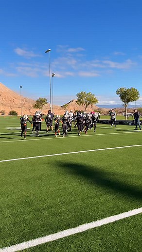 Grizzlies! 🏈🐻 | Dani Thompson