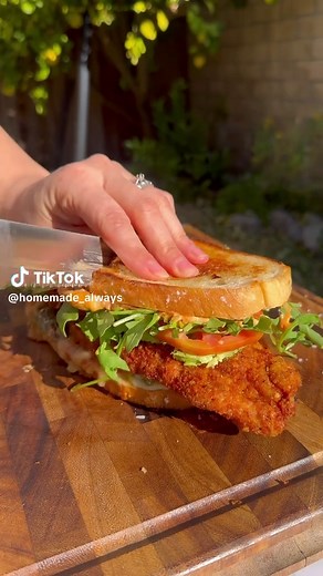 Delicious Chicken Milanesa Sandwich Recipe