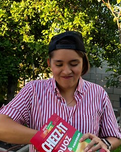 39K views | #ad Todo esto por los @cheezit Duoz  #cheezitantojo #carneasada #shygirl | Estrada TWINS | Facebook