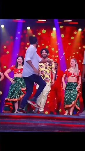 Sasirekha turns iconic with Nagarjuna and his mass performance ✨ #ManaShankaraVaraprasadGaru #Shorts