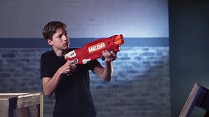 Power en impact komen samen met de Mega Doublebreach blaster! | Nerf