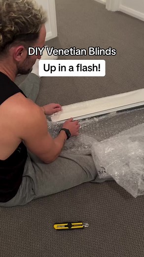 Upgrade Your Home with Easy DIY Venetian Blinds!