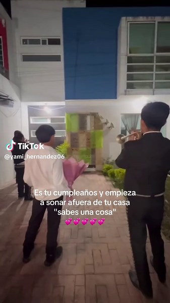 Mariachi Song 'Sabes una Cosa' for Birthday Celebration