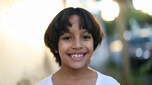 Mixed Race Child Boy Outside Looking: vídeo stock (100% livre de direitos) 1058388382 | Shutterstock
